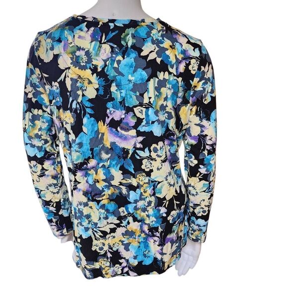 Chico's Floral Long Sleeve Scoop Neck Tee Shirt (1) - Picture 6 of 8